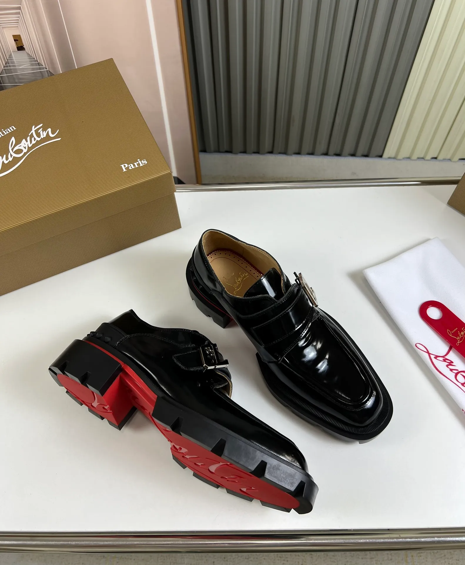 Men's shoes 💰720💰 CL's popular red-soled boots 🆑1:1 original mold, Christian* Louboutin, imported open-edge beaded cowhide leather on the upper + water-dyed cowhide lining, original outsole ⬆️ Wear-resistant and non-slip, full set of counter packaging 🎁38-45 (customized for 45, non-refundable)
